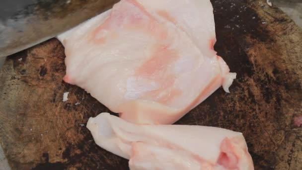 Pork processing with knife — Stock Video