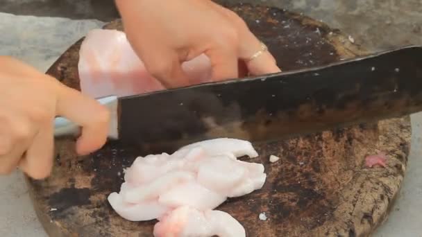Pork processing with knife — Stock Video