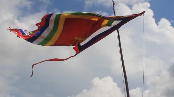 Flaga w tradycyjny festiwal w Wietnamie — Wideo stockowe