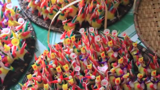 Tohe, os brinquedos tradicionais no Vietnã feitos com arroz em pó colorido — Vídeo de Stock