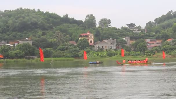 亚洲人划船头龙 — 图库视频影像