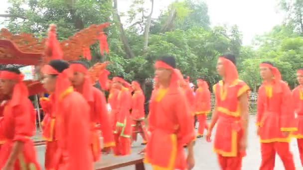 Gente asistió al festival tradicional — Vídeo de stock