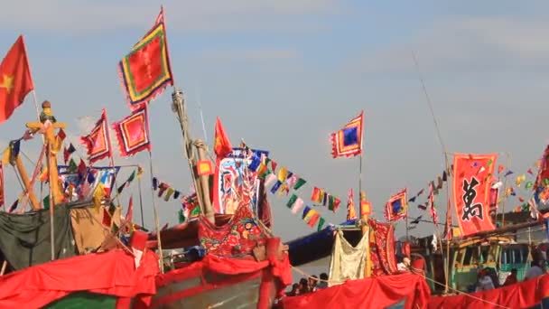 Realizou barco tradicional no rio em festivais populares — Vídeo de Stock