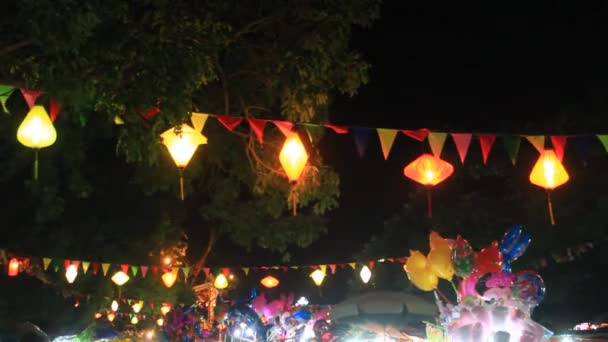 Farol flotante en el festival tradicional, Vietnam — Vídeo de stock