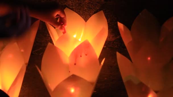 Le candele nella festa tradizionale, viascar — Video Stock