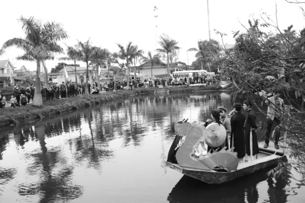 アジア グループ歌う民謡の民俗祭り — ストック写真