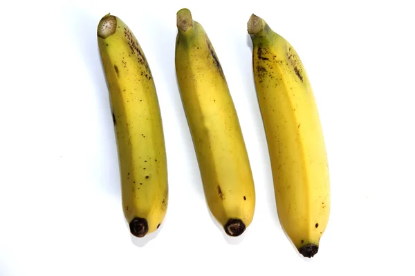 Banana matura isolata su sfondo bianco — Foto Stock