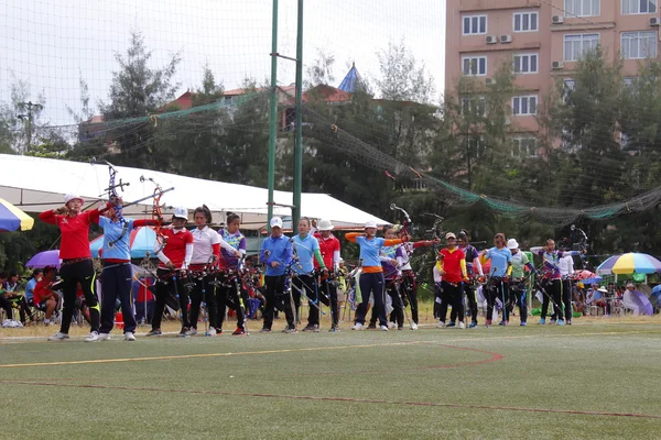 HAI DUONG, VIETNAM, 20 DE JULIO: Competiciones deportivas para tiro con arco. A —  Fotos de Stock