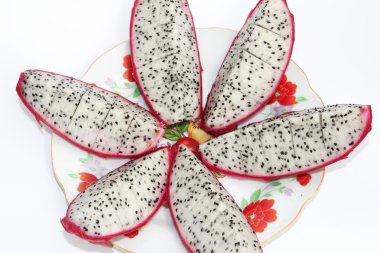 Dragon meyve plaka üzerinde