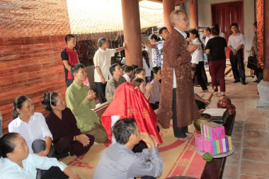 dini masters bir grup insana Tapınağı'nda mübarek v