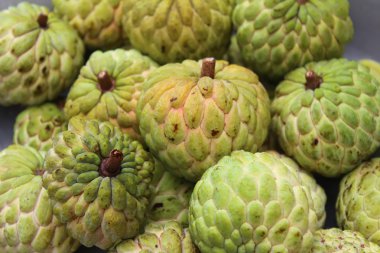 muhallebi elma meyve