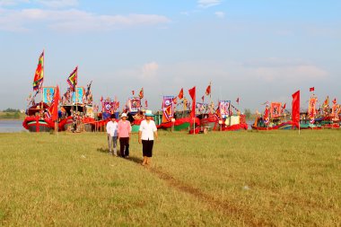 Geleneksel tekne üzerinde gerçekleştirilen