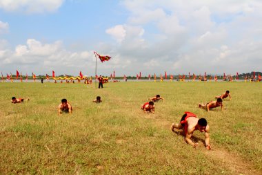 Hai Duong, Vietnam, Eylül, 10: dövüş sanatları uygulayıcıları başına
