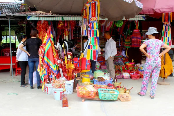 Hai Duong, Vietnam, September, 8: Livet av vietnamesiska leverantör på m — Stockfoto