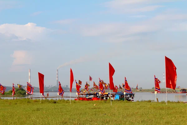 Realizado barco tradicional em — Fotografia de Stock