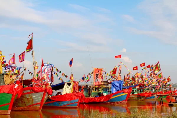 Realizado barco tradicional em — Fotografia de Stock