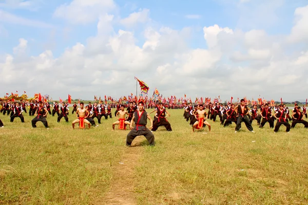 Hai Duong, Vietnam, Eylül, 10: dövüş sanatları uygulayıcıları başına — Stok fotoğraf