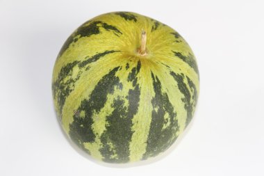 Beyaz arkaplanda kavun