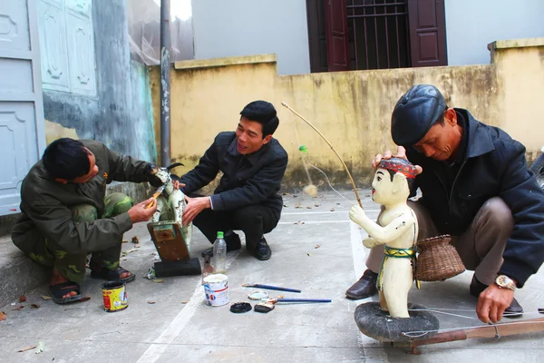職人は、ベトナム水上人形劇 — ストック写真