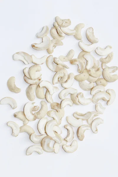 Orzechy nerkowca na białym tle — Zdjęcie stockowe
