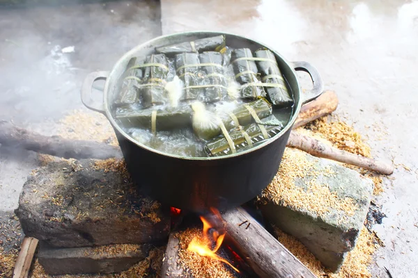 Asian people make rice cakes — Stock Photo, Image