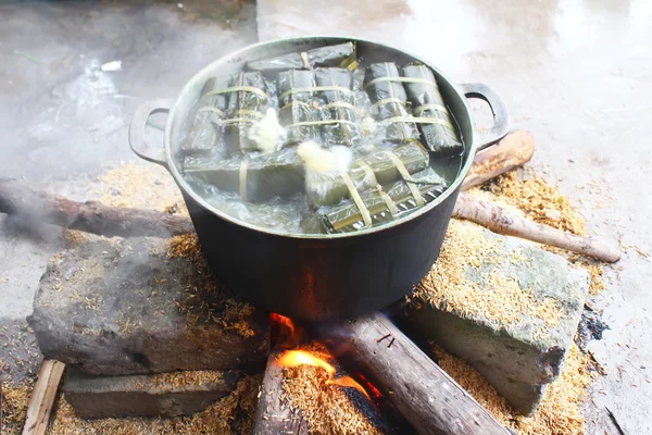 Asian people make rice cakes — Stock Photo, Image