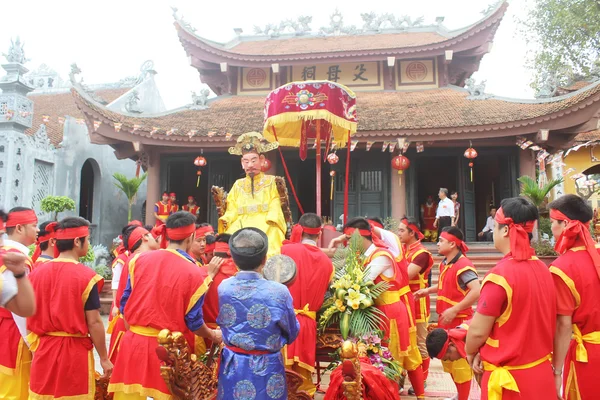 Group of people attending traditional festivals — Stock Photo, Image