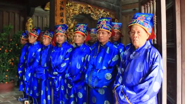 HAI DUONG, VIETNAM, 5 mars 2015 : les gens ont assisté au festival traditionnel — Video
