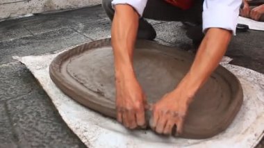 Vietnam çiftçiler havai fişek Festivali oynamak.