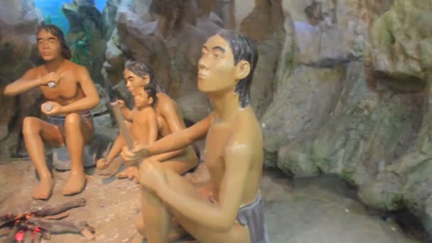 HAI DUONG, VIETNAM, October, 27 2014:antiques market in vietnam — Stock Video