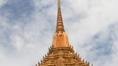 Wat Traimit Tapınağı, altın Buddha (dünyanın en büyük katı altın heykelini)