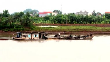 nehir yatağı içinde kum Ekskavatör