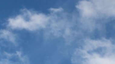 Gökyüzündeki bulutlar