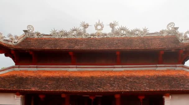 Templo en Vietnam rural — Vídeo de stock