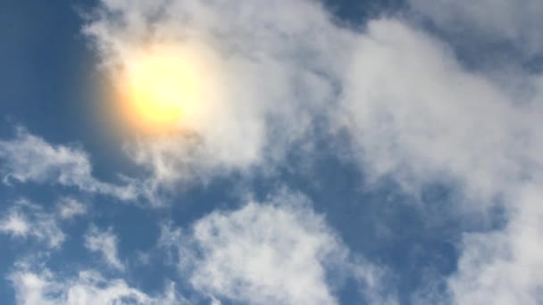 Wolken in de lucht — Stockvideo