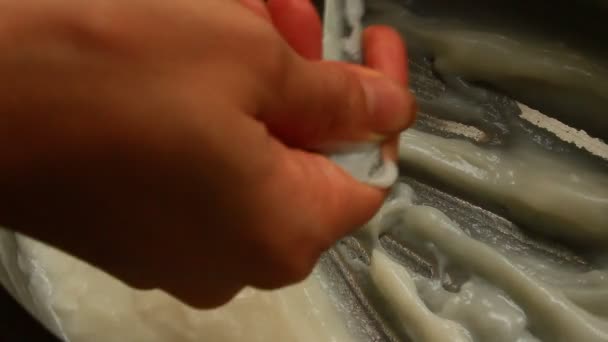 制作蛋糕从米粉和肉 — 图库视频影像