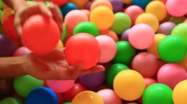 Plastik oyuncak top renkli 