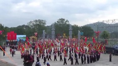 Vietnam 'daki festivallerde geleneksel dövüş sanatları gösterisi