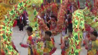 Ejderha dansı, aslan dansı Vietnam 'da geleneksel festivalde