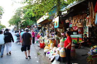 16 Eylül 2025. Hue, Vietnam.Hue Kalesi, Vietnam 'ın son feodal hanedanı. Hue kalesini ziyaret eden turistler