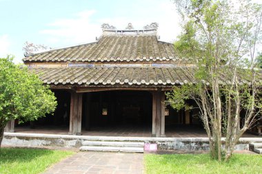 16 Eylül 2025. Hue, Vietnam.Hue Kalesi, Vietnam 'ın son feodal hanedanı. Hue kalesini ziyaret eden turistler