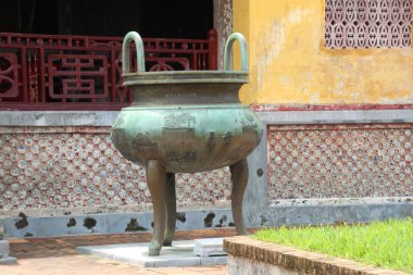 16 Eylül 2025. Hue, Vietnam.Hue Kalesi, Vietnam 'ın son feodal hanedanı. Hue kalesini ziyaret eden turistler