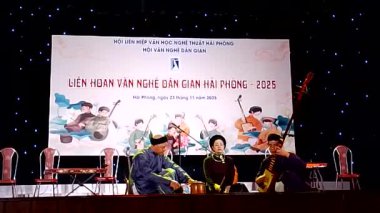 1 Ocak 2026. Hong Bang, Hai Phong, Vietnam. Asyalı sanatçılar halk sanatı icra ediyorlar.