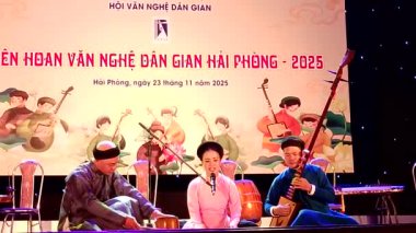 1 Ocak 2026. Hong Bang, Hai Phong, Vietnam. Asyalı sanatçılar halk sanatı icra ediyorlar.