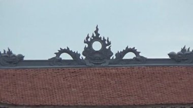 1 Ocak 2026. Hong Bang, Hai Phong, Vietnam. Asya 'da bir tapınağa katılan insanlar. Asya 'da geleneksel bir tapınak sahnesi