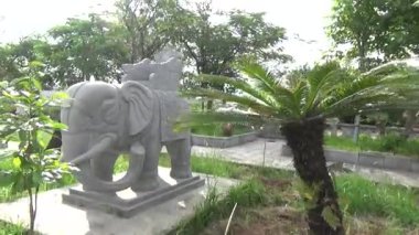 1 Ocak 2026. Hong Bang, Hai Phong, Vietnam. Asya 'da bir tapınağa katılan insanlar. Asya 'da geleneksel bir tapınak sahnesi