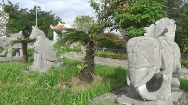 1 Ocak 2026. Hong Bang, Hai Phong, Vietnam. Asya 'da bir tapınağa katılan insanlar. Asya 'da geleneksel bir tapınak sahnesi