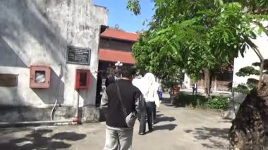 1 Ocak 2026. Hong Bang, Hai Phong, Vietnam. Asya 'da bir tapınağa katılan insanlar. Asya 'da geleneksel bir tapınak sahnesi