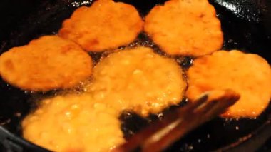 Mısır ekmeği yapmak