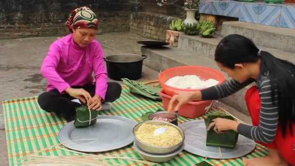 아시아 사람들이 새로운 yaer 떡 만들기 — 비디오